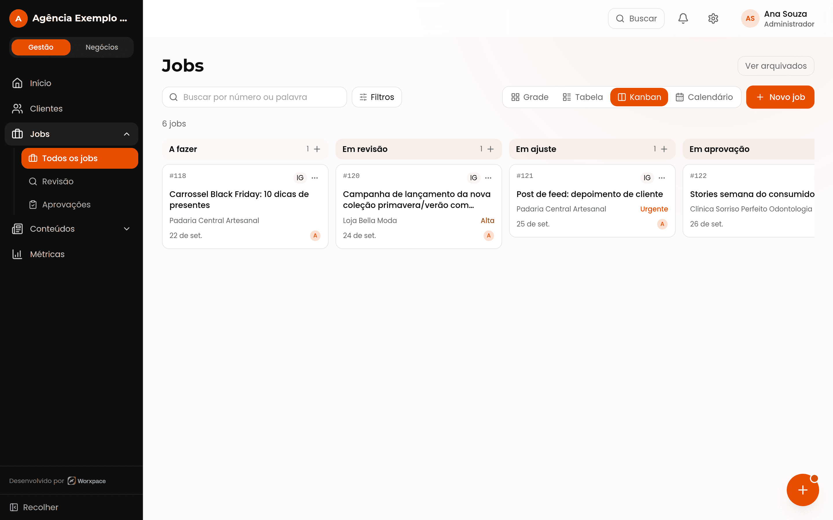 Jobs da agência organizados em colunas no kanban do Worxpace